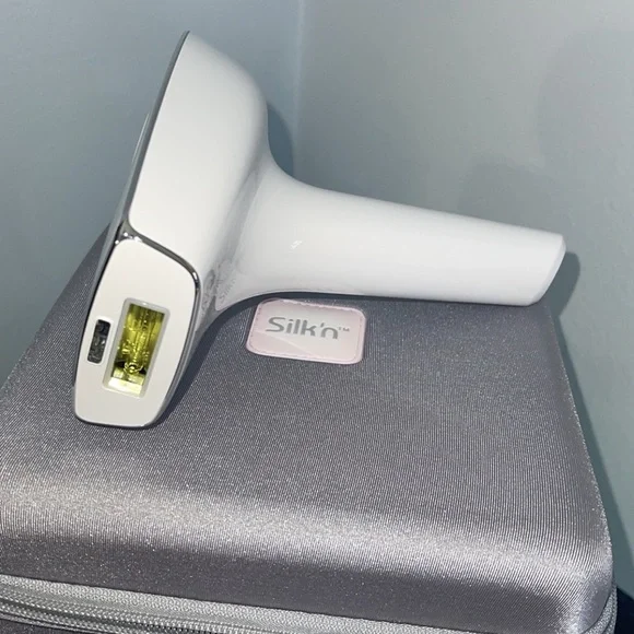 NEW Silk’n BellaFlash Pro IPL Laser Permanent Hair Removal Sys Device Women Men - Picture 15 of 17